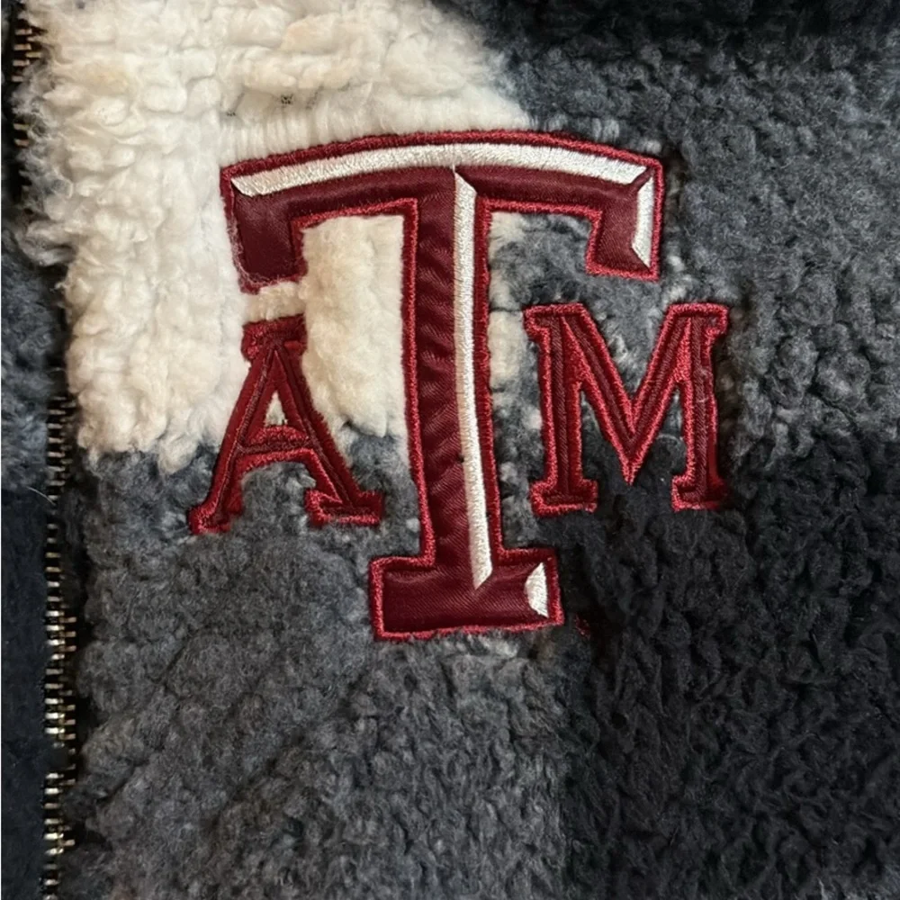 Checkered Sherpa Vest with Embroidered A&M Logo sz Medium Victoria Secret Pink - Picture 4 of 6